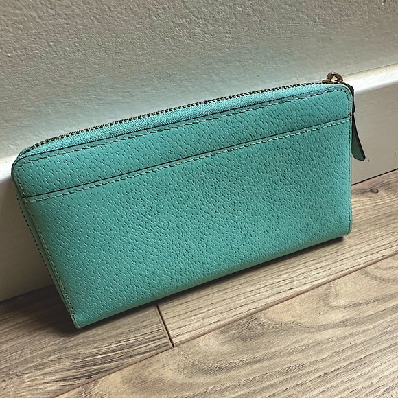 Kate spade wallet - Picture 2 of 3